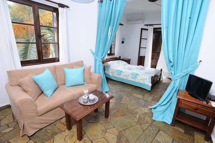 Imagen de la habitación del Hotel Elli. Foto 3