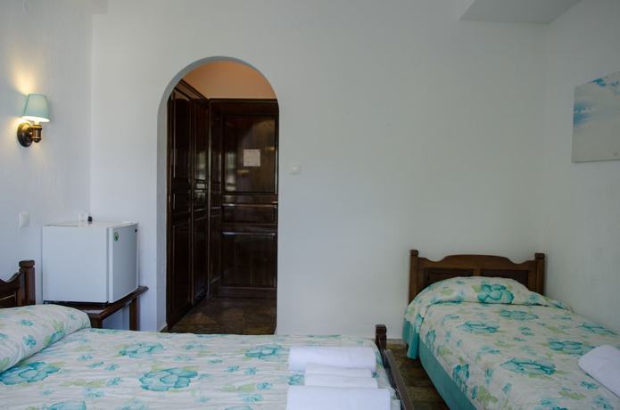 Imagen de la habitación del Hotel Elli. Foto 12