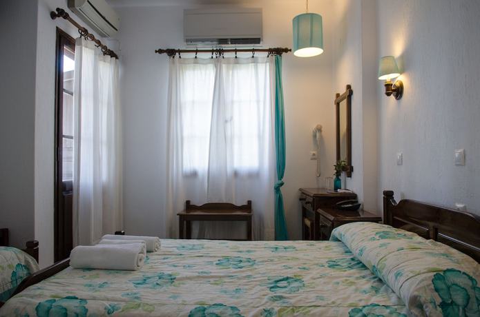Imagen de la habitación del Hotel Elli. Foto 17