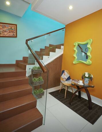 Imagen de los interiores del Hotel Elliottii Residence Alam Asri. Foto 8