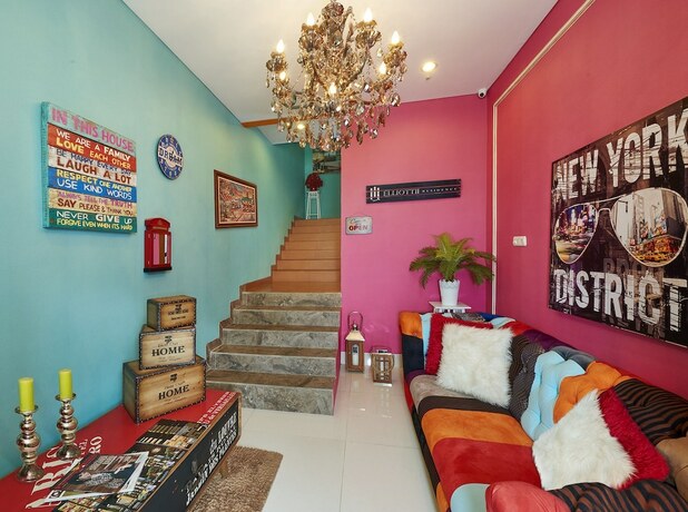 Imagen de los interiores del Hotel Elliottii Residence Alam Asri. Foto 9