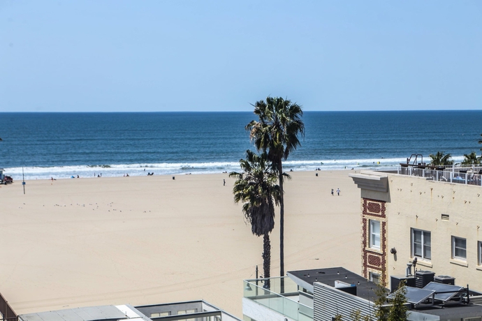 Imagen de los exteriores del Hotel Ellison Suites. Foto 16