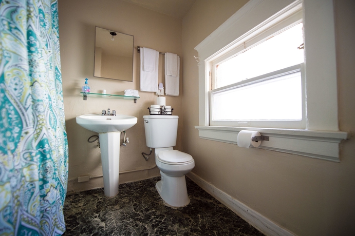 Imagen de la habitación del Hotel Ellison Suites. Foto 9