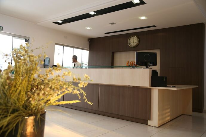 Imagen de los interiores del Hotel Ellus. Foto 19