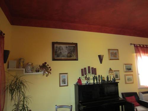 Imagen de la habitación del Hotel Ellymar. Foto 7
