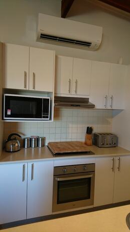 Imagen de los interiores del Hotel Elm Riverside Accommodation Merrijig. Foto 21