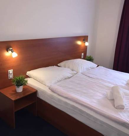 Imagen de la habitación del Hotel Elma. Foto 2