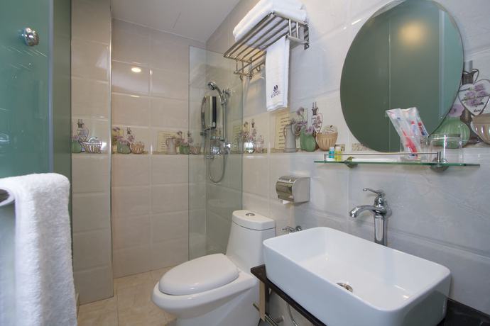 Imagen de la habitación del Hotel Elmark. Foto 10
