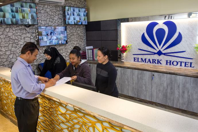 Imagen de los interiores del Hotel Elmark. Foto 17