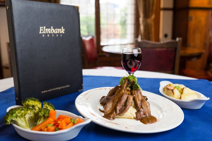 Imagen del bar/restaurante del Hotel Elmbank and Lodge. Foto 4