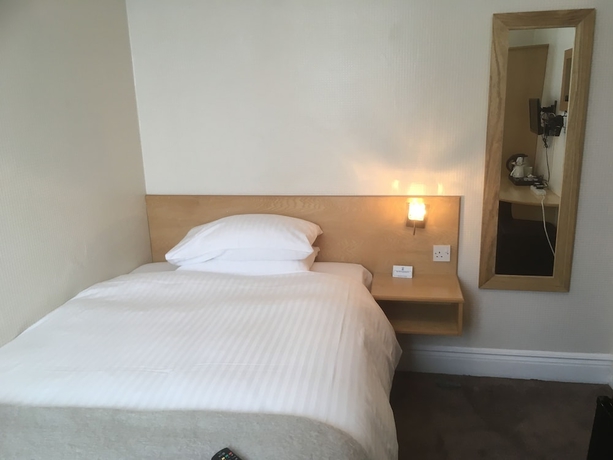 Imagen de la habitación del Hotel Elmdon Lodge. Foto 4