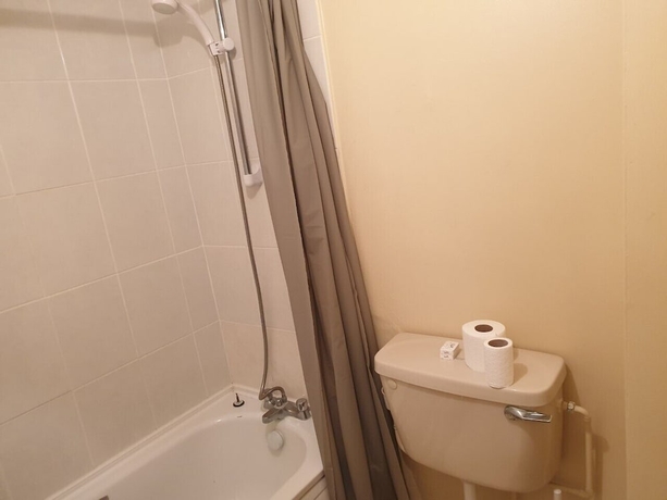 Imagen de la habitación del Hotel Elmhurst. Foto 10