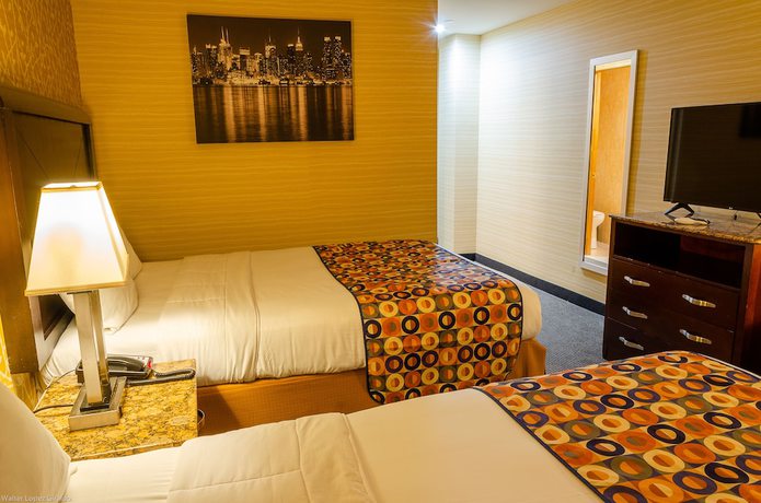 Imagen de la habitación del Hotel Elmhurst, Nueva York. Foto 5