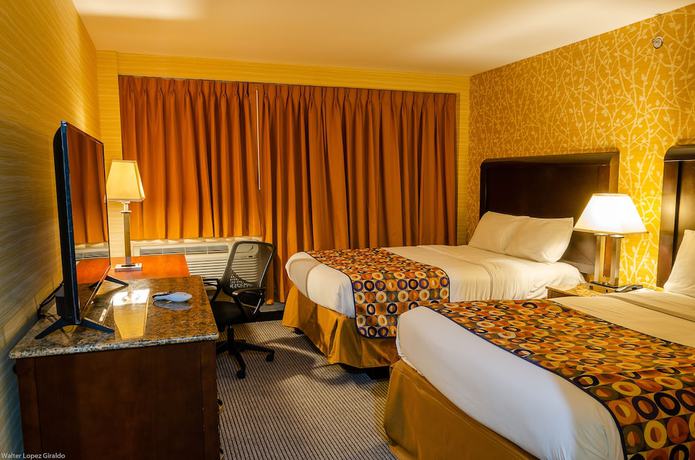 Imagen de la habitación del Hotel Elmhurst, Nueva York. Foto 15
