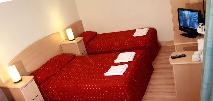 Imagen de la habitación del Hotel Elmwood. Foto 9