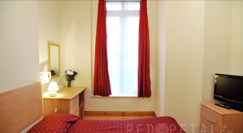 Imagen de la habitación del Hotel Elmwood, Londres. Foto 8