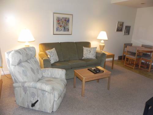 Imagen de la habitación del Hotel Elmwood Resort. Foto 3