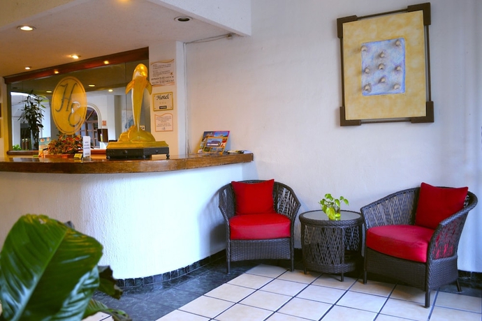 Imagen de los interiores del Hotel Eloisa - Near Playa De Los Muertos. Foto 17