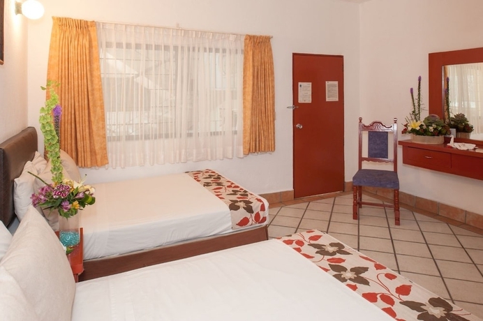 Imagen de la habitación del Hotel Eloisa - Near Playa De Los Muertos. Foto 7