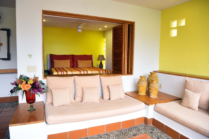 Imagen de la habitación del Hotel Eloisa - Near Playa De Los Muertos. Foto 9