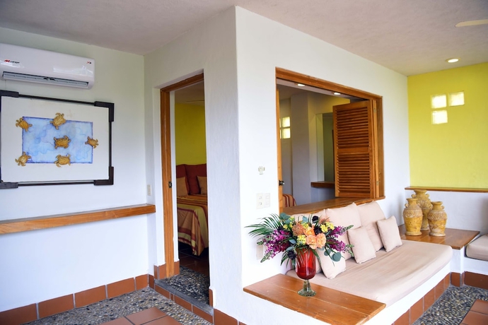 Imagen de la habitación del Hotel Eloisa - Near Playa De Los Muertos. Foto 12