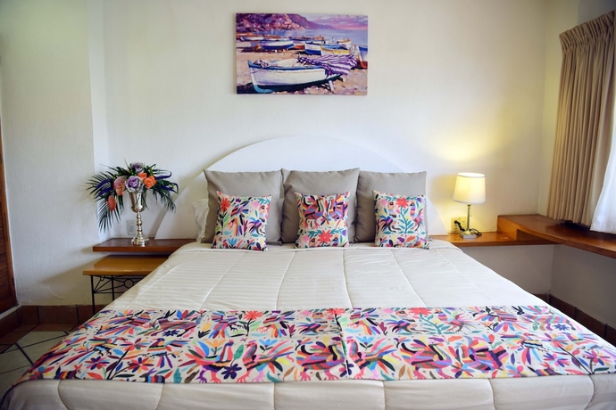 Imagen de la habitación del Hotel Eloisa - Near Playa De Los Muertos. Foto 13