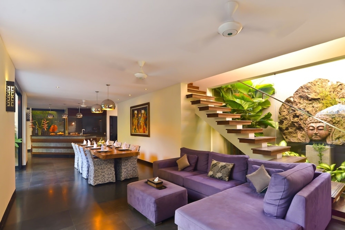 Imagen de los interiores del Hotel Elok Villas. Foto 14