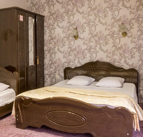 Imagen de la habitación del Hotel Elona. Foto 13