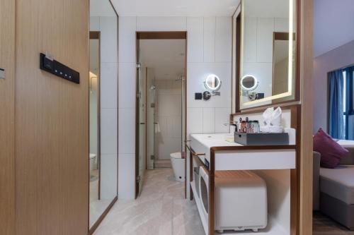 Imagen general del Hotel Elong Shenzhen South China City. Foto 5