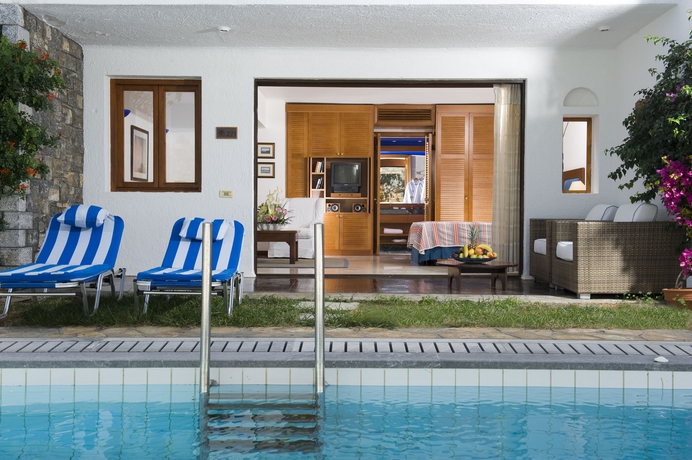 Imagen de la piscina del Hotel Elounda Bay Palace, A Member Of The Leading Hotels Of The World. Foto 16