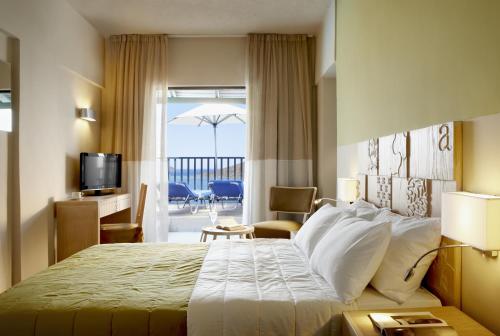 Imagen general del Hotel Elounda Blu - Adults Only. Foto 2