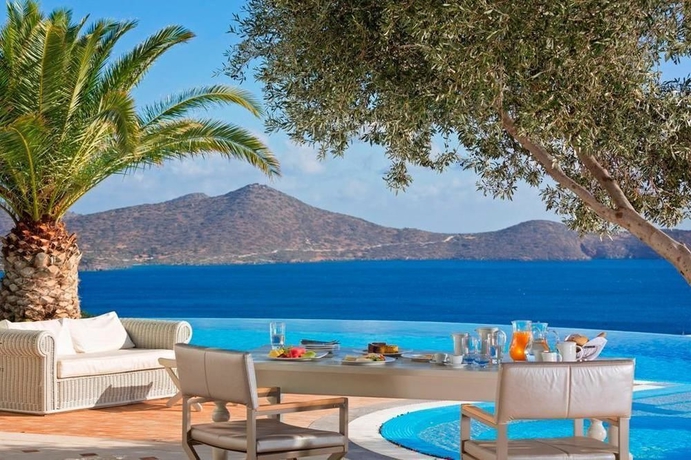 Imagen de los exteriores del Hotel Elounda Gulf Villas By Sandglass. Foto 6