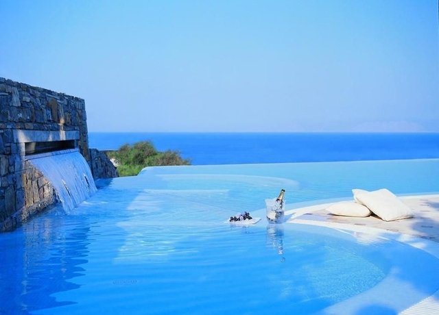 Imagen de los exteriores del Hotel Elounda Gulf Villas By Sandglass. Foto 7
