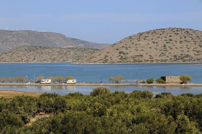 Imagen de los exteriores del Hotel Elounda Krini. Foto 9