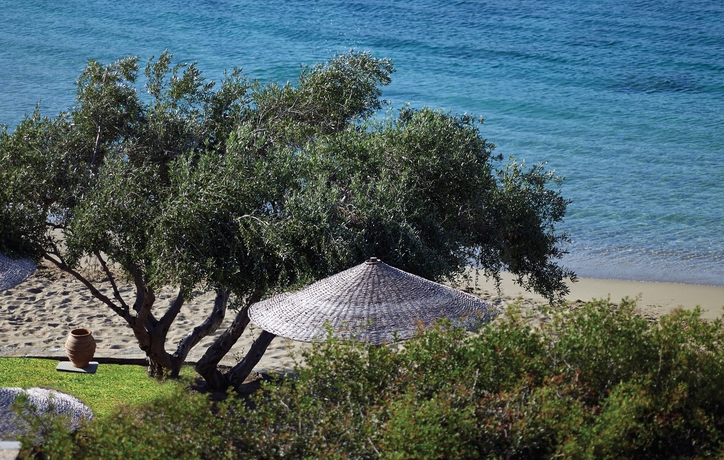 Imagen de los exteriores del Hotel Elounda Peninsula Luxury Resort, Six Senses Spa. Foto 9