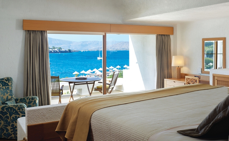 Imagen de la habitación del Hotel Elounda Peninsula Luxury Resort, Six Senses Spa. Foto 7