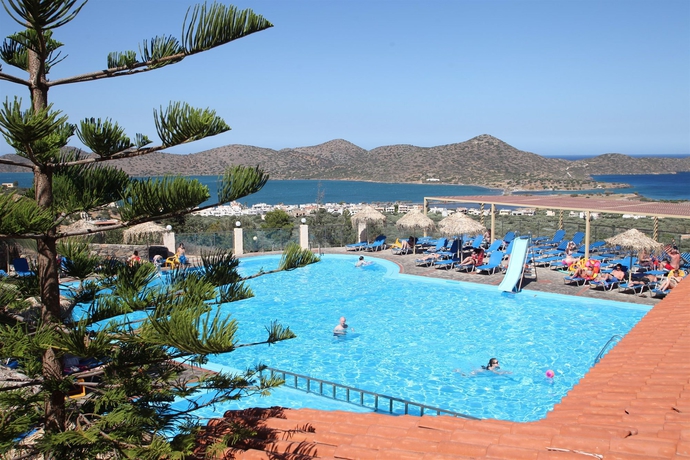Imagen de la piscina del Hotel Elounda Water Park Residence. Foto 11