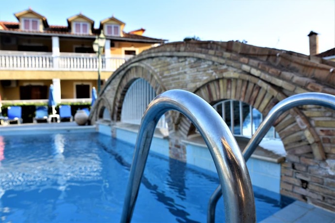 Imagen general del Hotel Elpida, Alikanas. Foto 3
