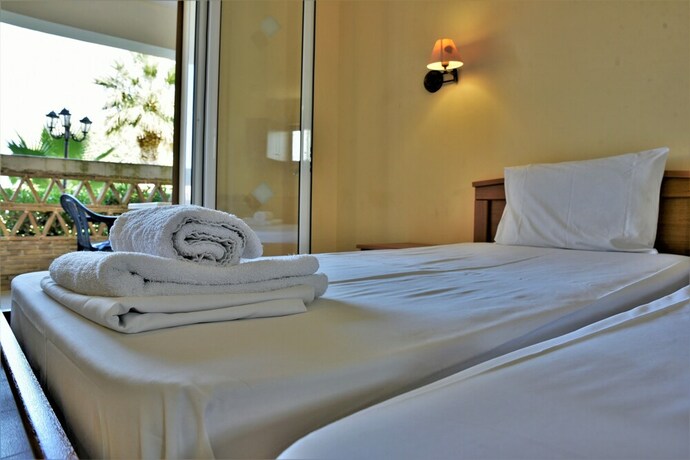 Imagen de la habitación del Hotel Elpida, Alikanas. Foto 20