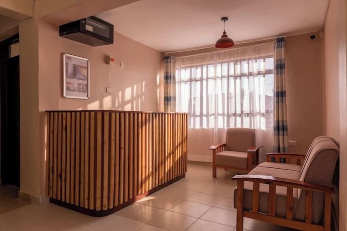 Imagen de los interiores del Hotel Elris Guest House and. Foto 14