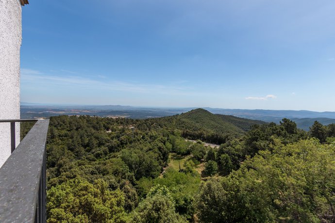 Imagen de los exteriores del Hotel Els Angels and Restaurant Girona. Foto 13