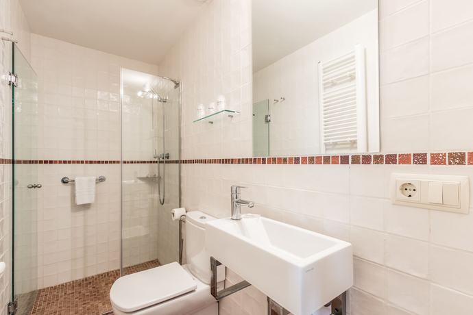 Imagen de la habitación del Hotel Els Angels and Restaurant Girona. Foto 11