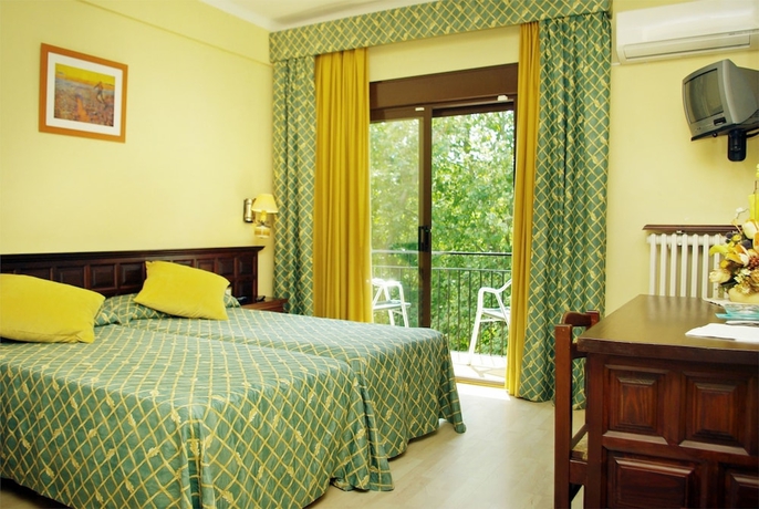 Imagen de la habitación del Hotel Els Caçadors De Maçanet. Foto 7