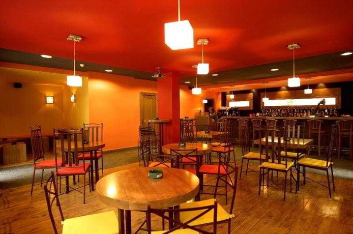 Imagen general del Hotel Els Encantats. Foto 8