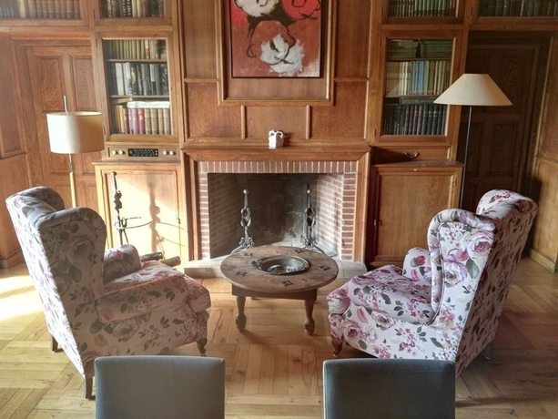 Imagen de los interiores del Hotel Els Jardins De La Martana. Foto 6