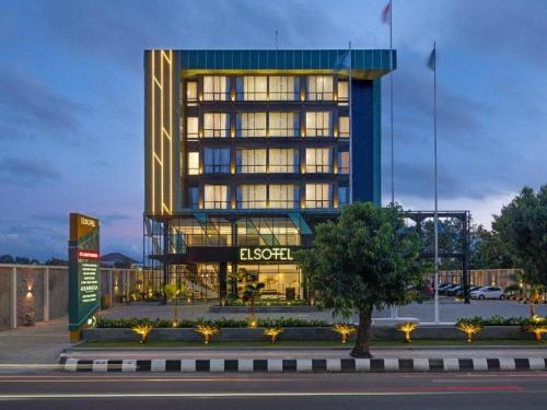 Imagen general del Hotel Elsotel Purwokerto By Daphna International, Mangunjaya. Foto 1