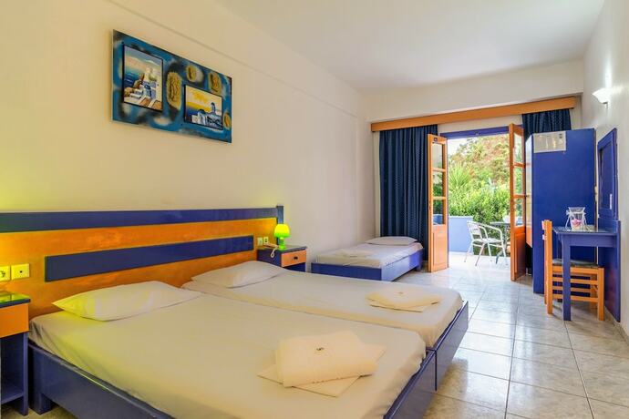 Imagen general del Hotel Eltina Apartments. Foto 4