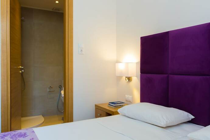 Imagen general del Hotel Eltina. Foto 3