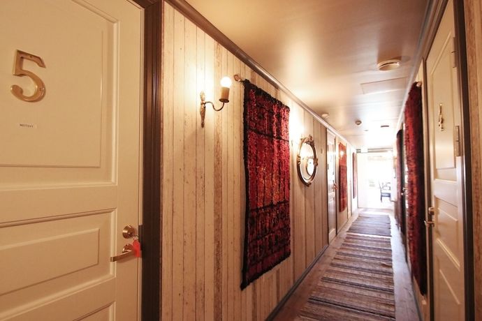 Imagen de los interiores del Hotel Elves Village. Foto 18