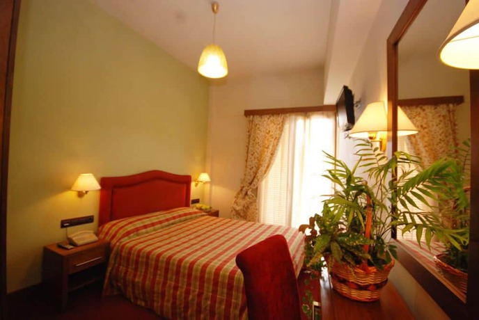 Imagen de la habitación del Hotel Elvetia. Foto 10